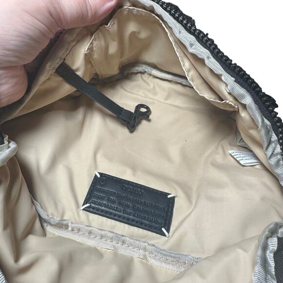 Caraa Small Sherpa black vegan leather, nylon, bum bag waist bag unique - Picture 8 of 8